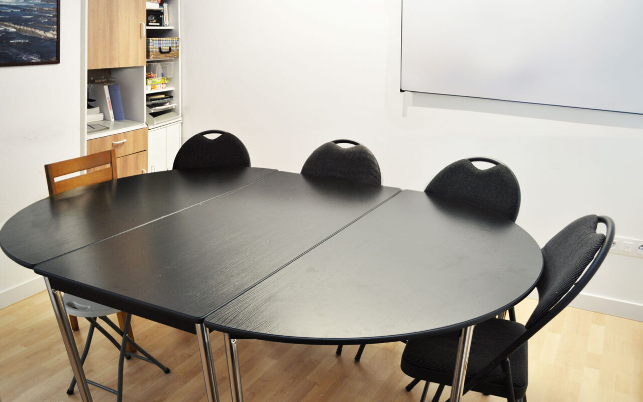 Sala de reuniones y talleres