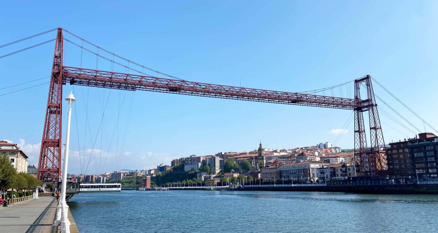 Imagen del Puente Colgante desde Las Arenas